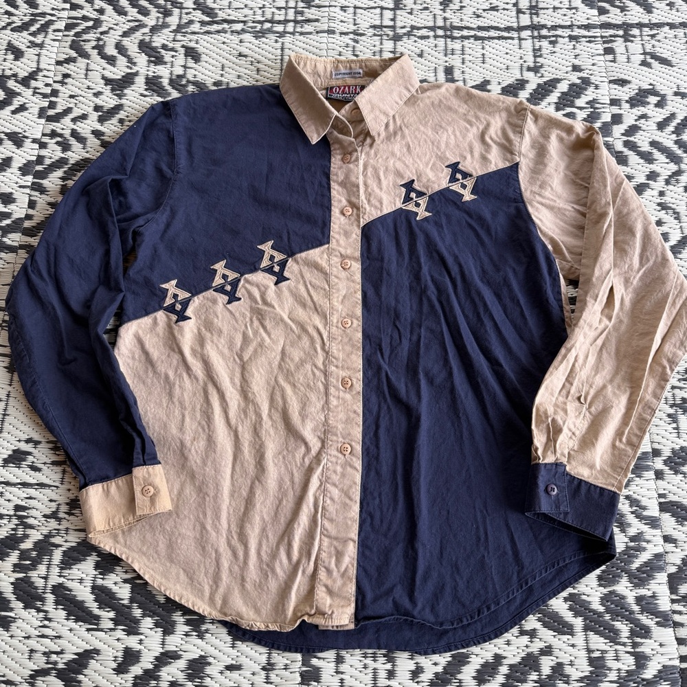 Ozark Mountain Size Large Cotton Button Down Western Embroidered